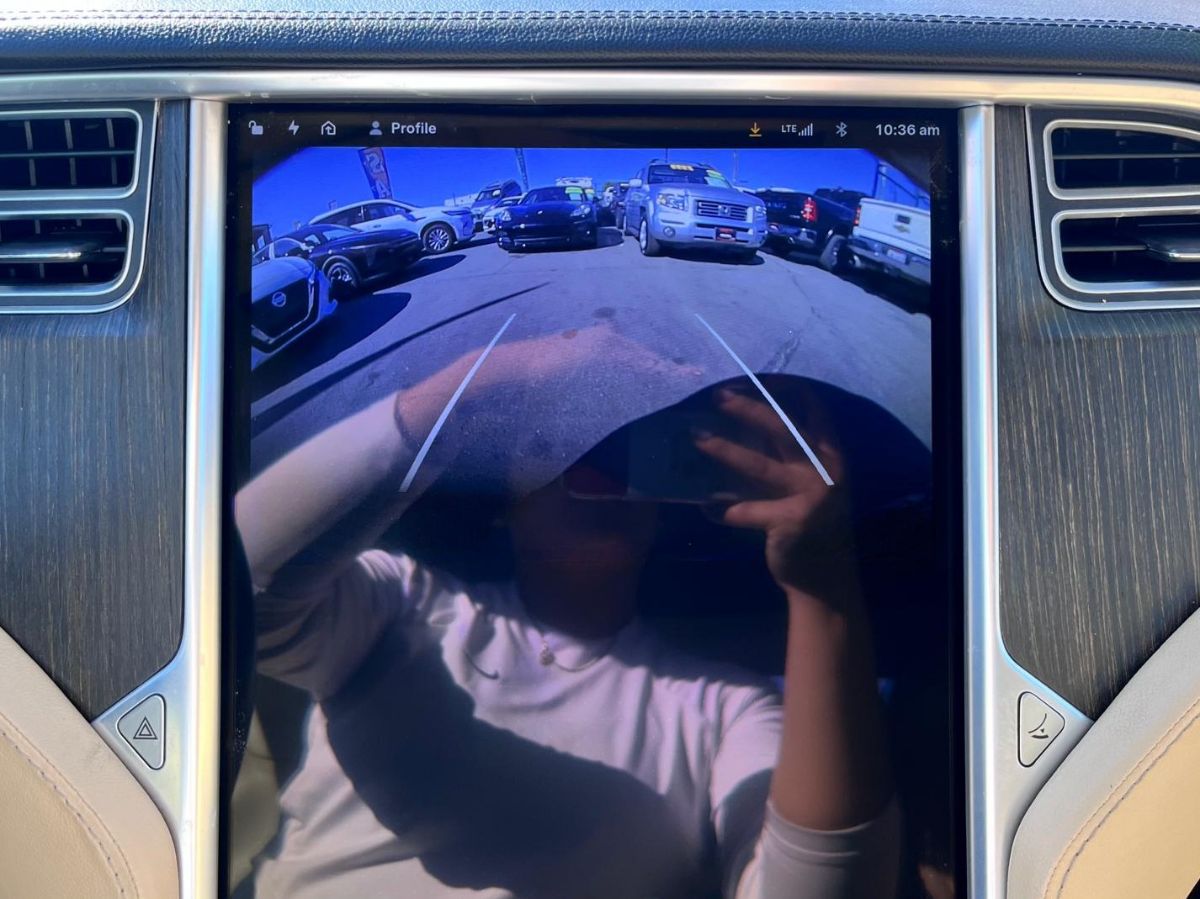 Tesla Model S photo 8