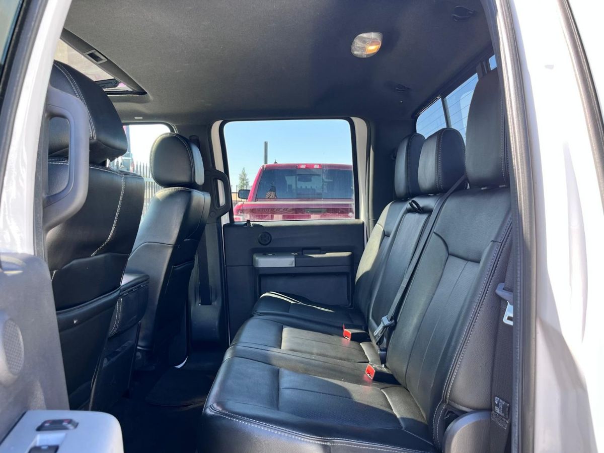 Ford F-450 photo 11