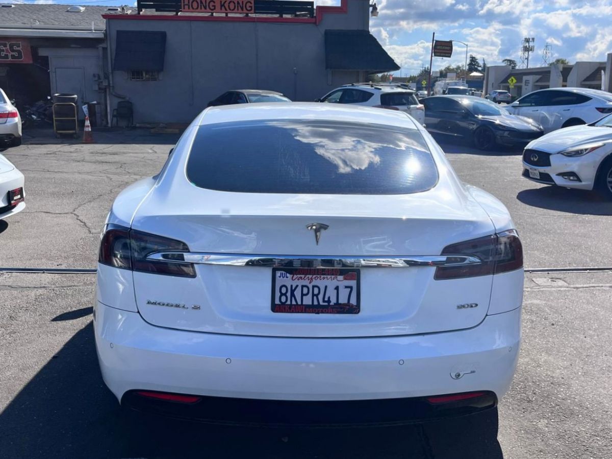 Photo 18 of this Tesla Model S