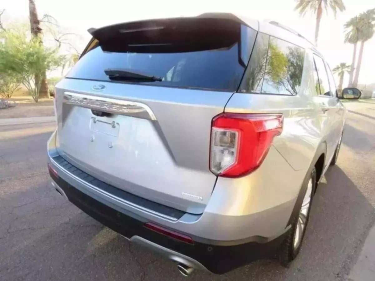 2020 Ford Explorer Limited photo 9