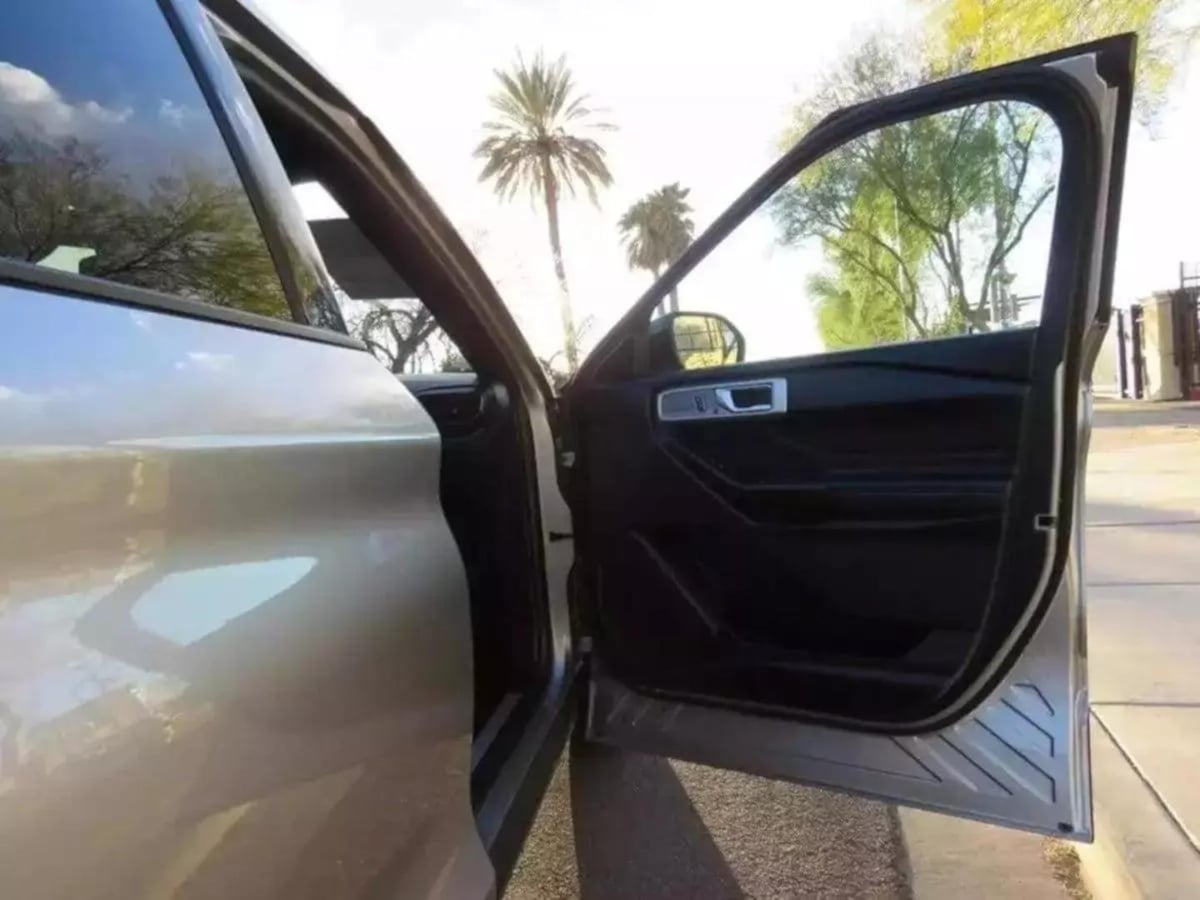 2020 Ford Explorer Limited photo 16