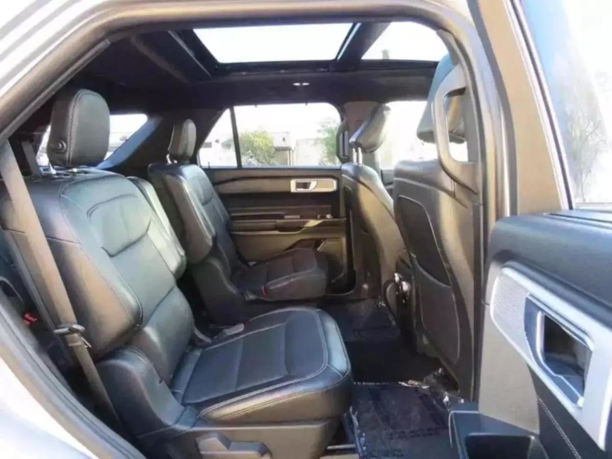 2020 Ford Explorer Limited photo 21