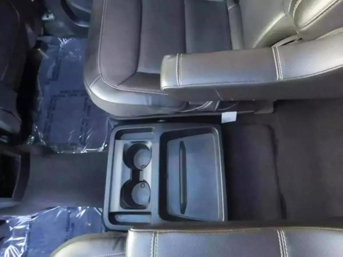2020 Ford Explorer Limited photo 25
