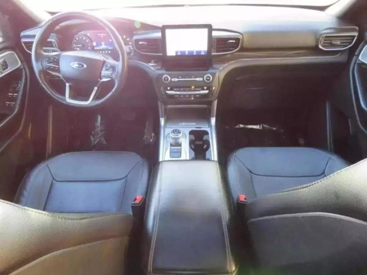 2020 Ford Explorer Limited photo 35