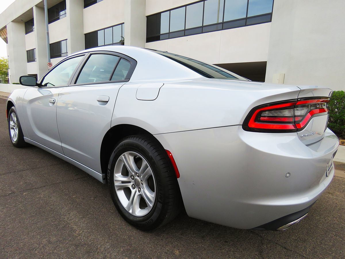 2022 Dodge Charger SXT photo 4