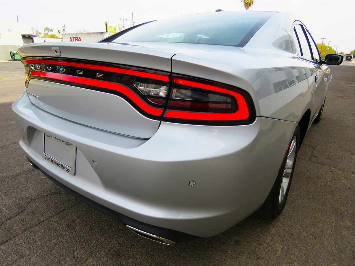 2022 Dodge Charger SXT photo 7