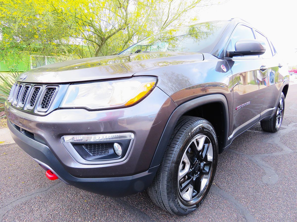 2017 Jeep Compass Trailhawk photo 2