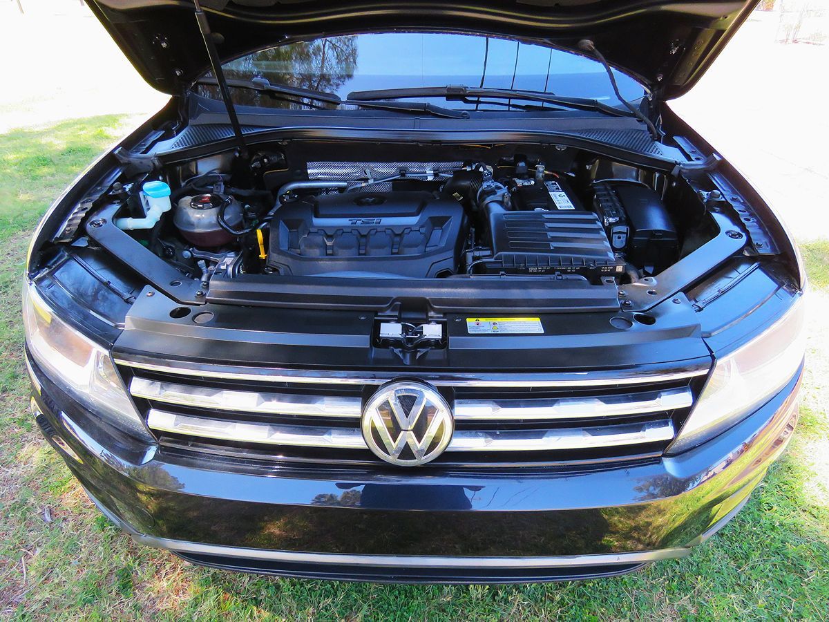 2020 Volkswagen Tiguan SE photo 12