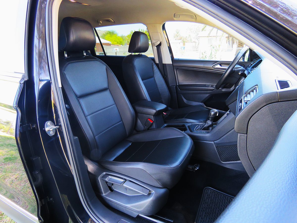 2020 Volkswagen Tiguan SE photo 14