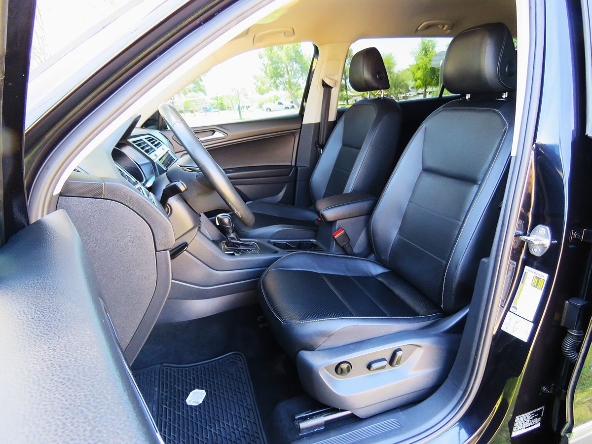 2020 Volkswagen Tiguan SE photo 21