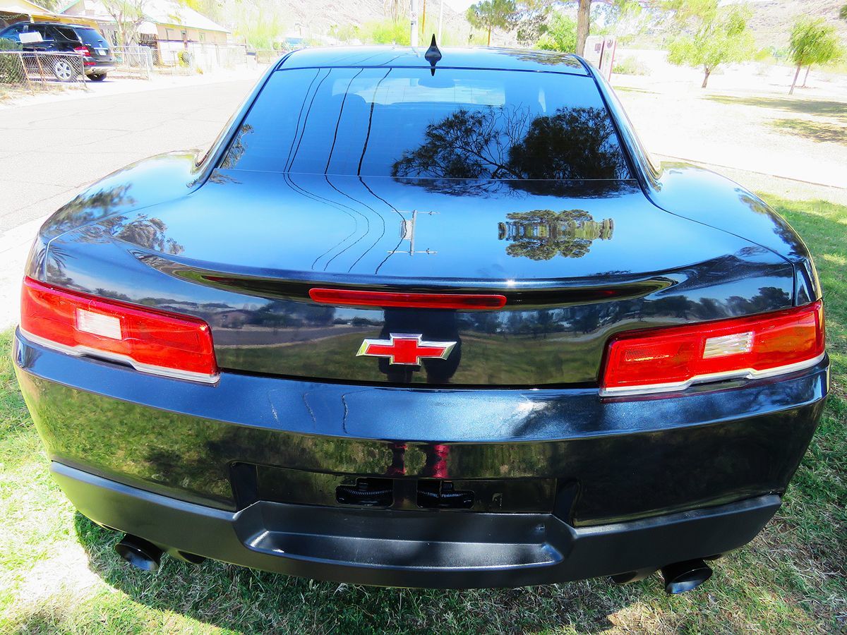 2015 Chevrolet Camaro Coupe photo 6