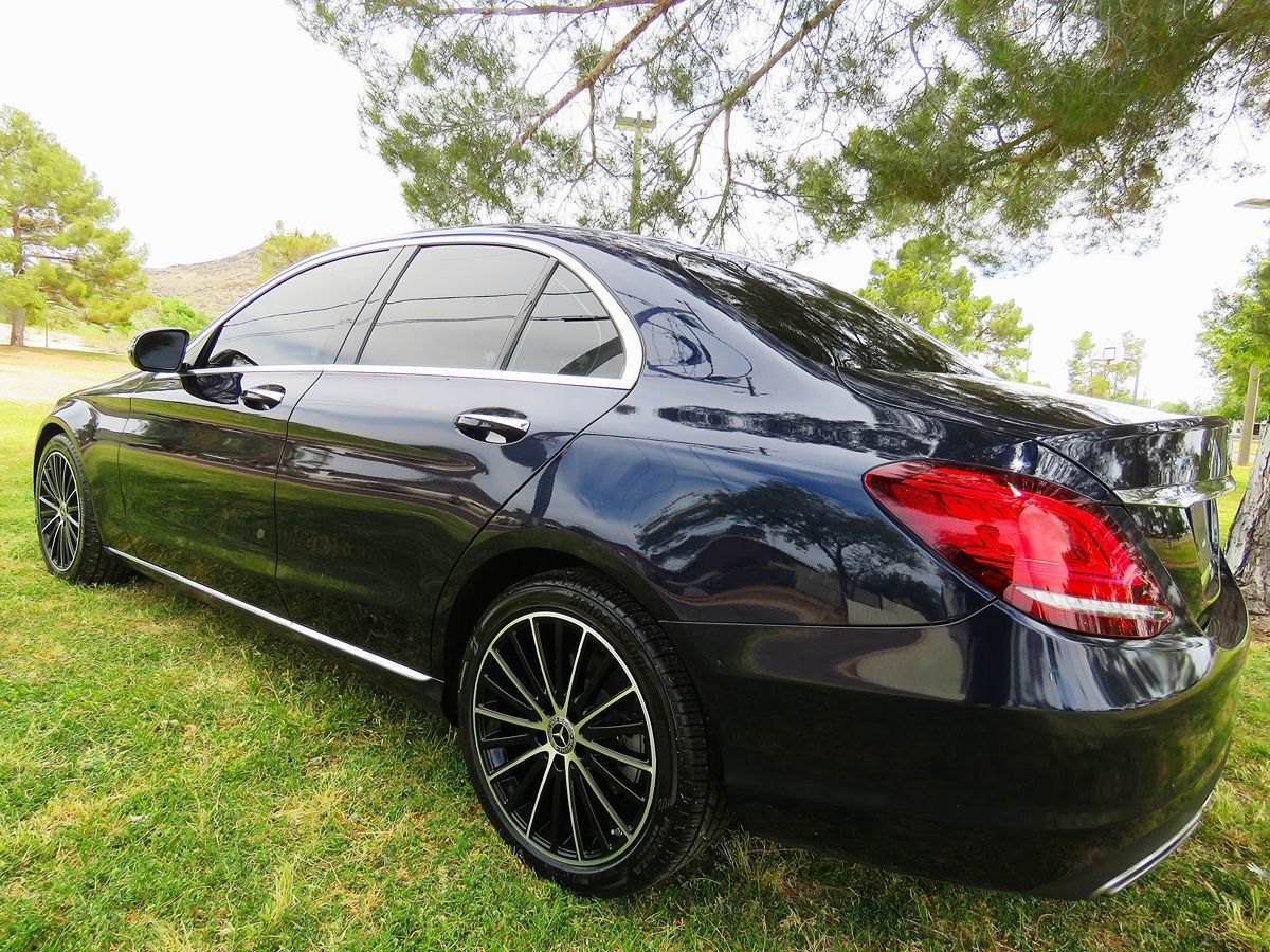 2019 Mercedes Benz C 300 photo 4