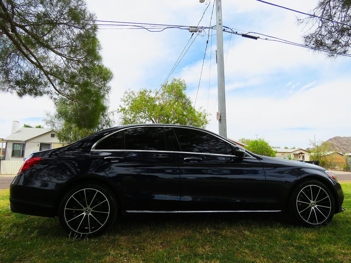 2019 Mercedes Benz C 300 photo 9