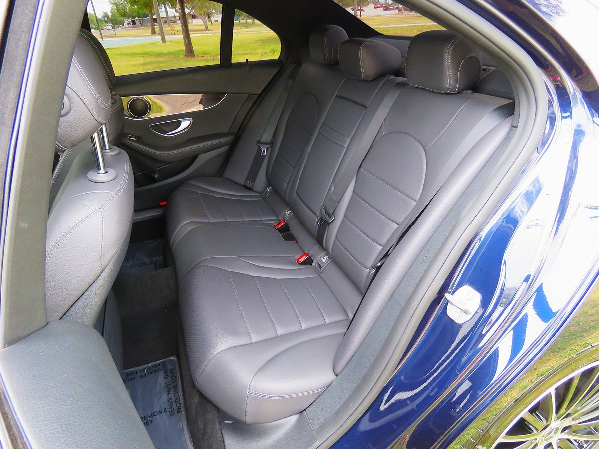 2019 Mercedes Benz C 300 photo 18