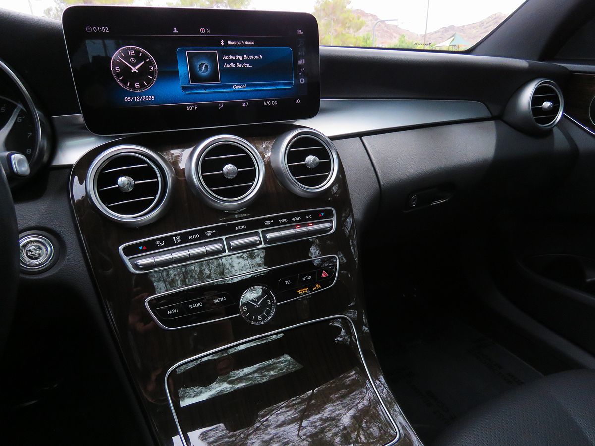 2019 Mercedes Benz C 300 photo 22
