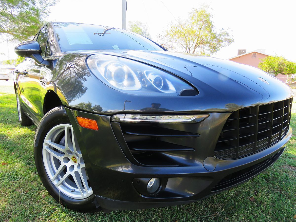 2017 Porsche Macan photo 11