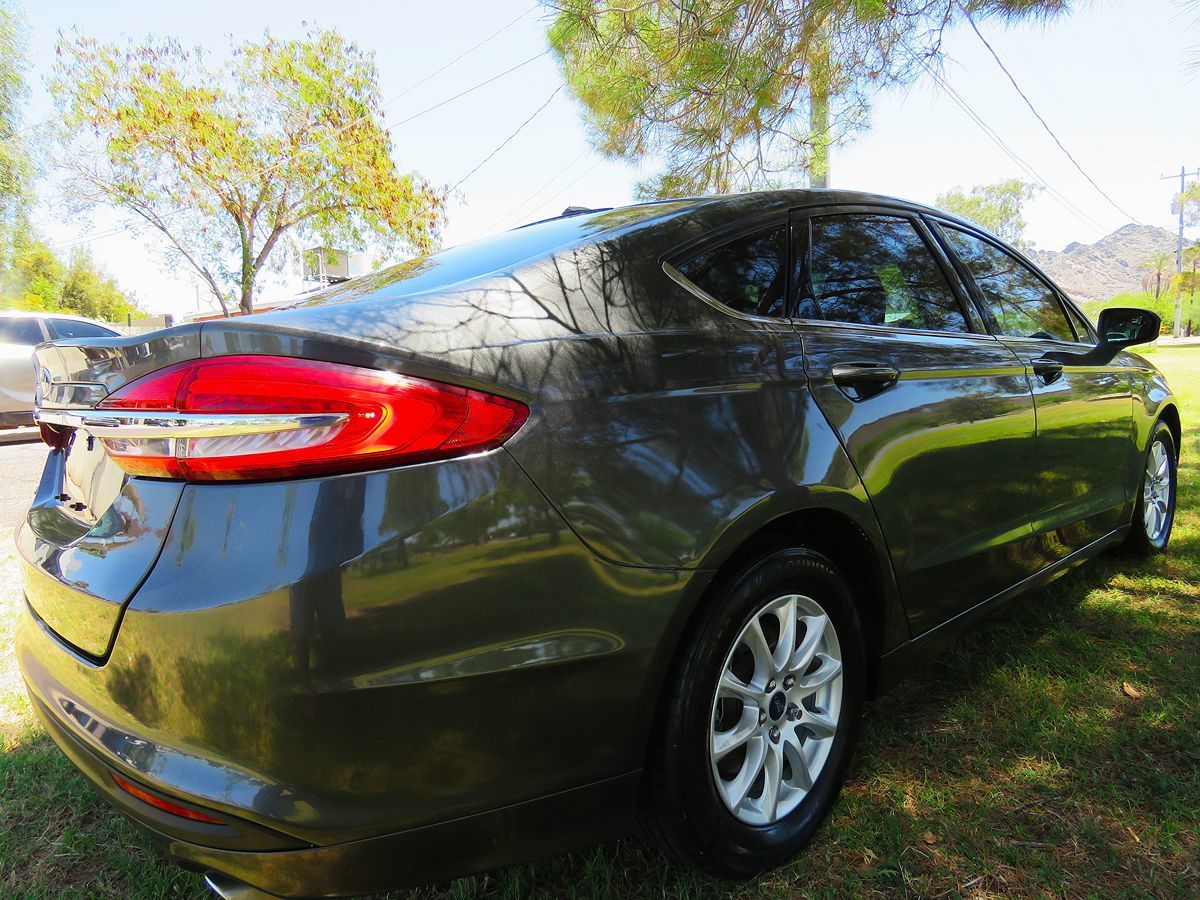 2018 Ford Fusion S photo 8
