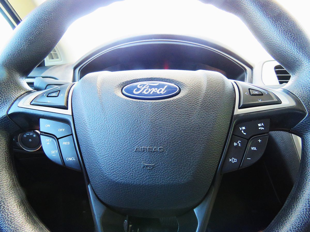 2018 Ford Fusion S photo 21
