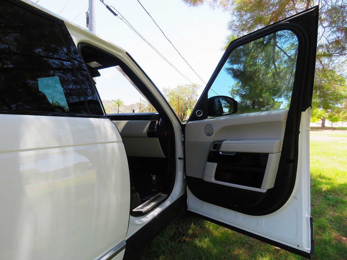 2014 Land Rover Range Rover Supercharged LWB photo 12