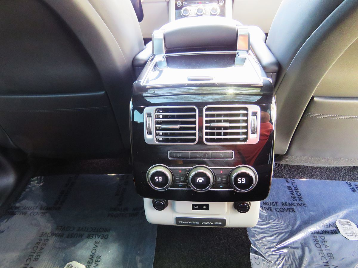 2014 Land Rover Range Rover Supercharged LWB photo 31