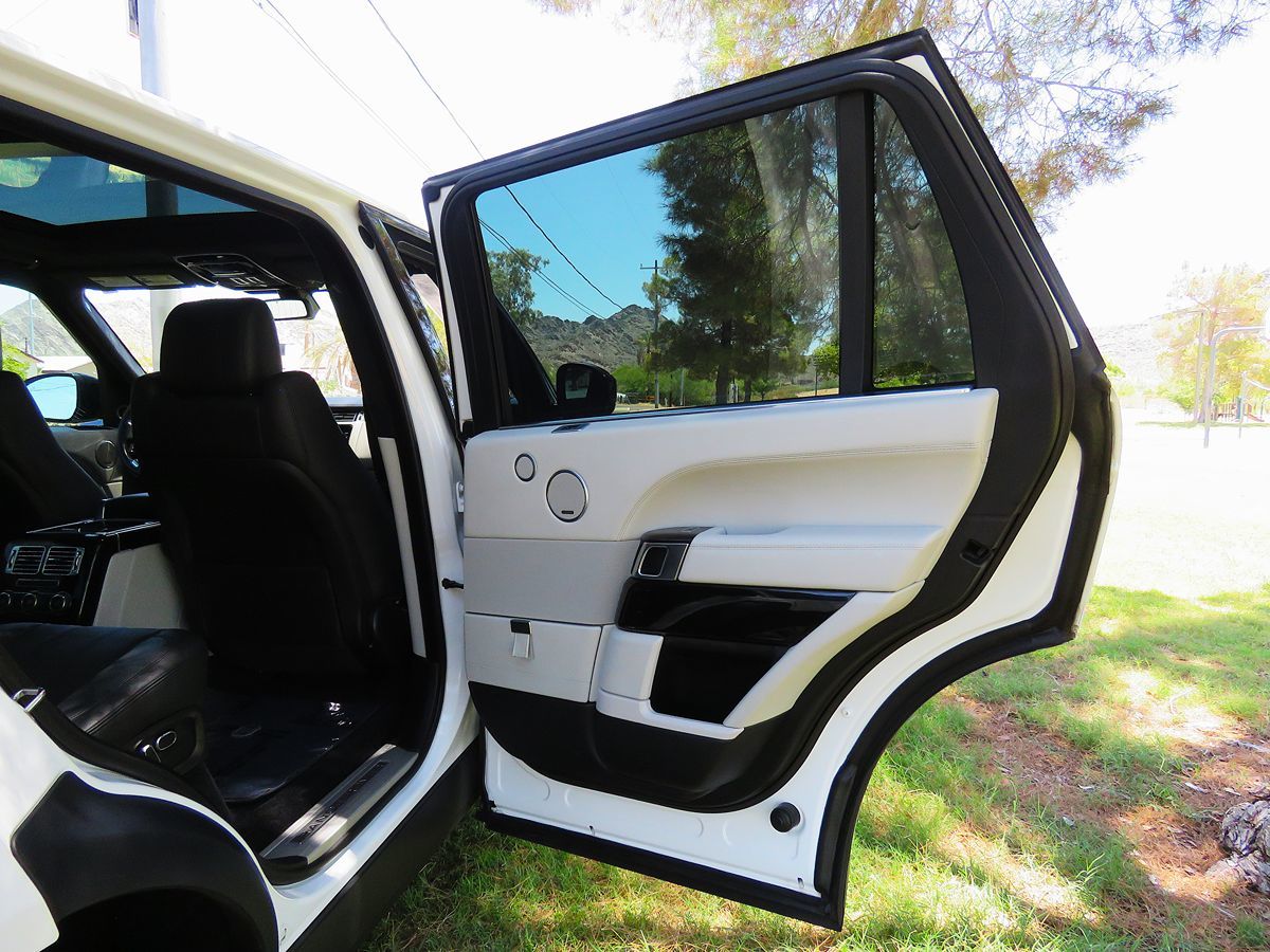 2014 Land Rover Range Rover Supercharged LWB photo 16