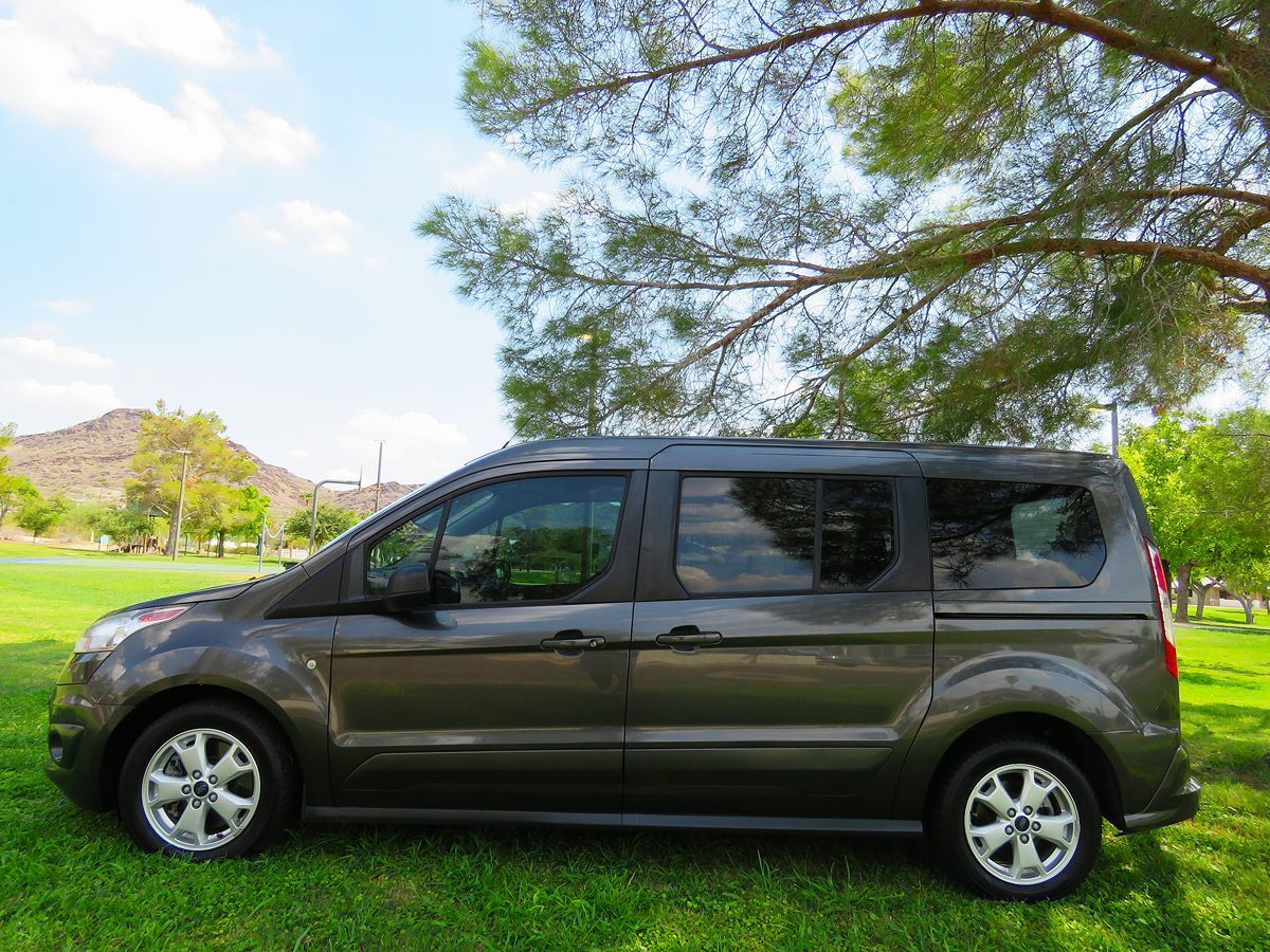 2016 Ford Transit XLT photo 3