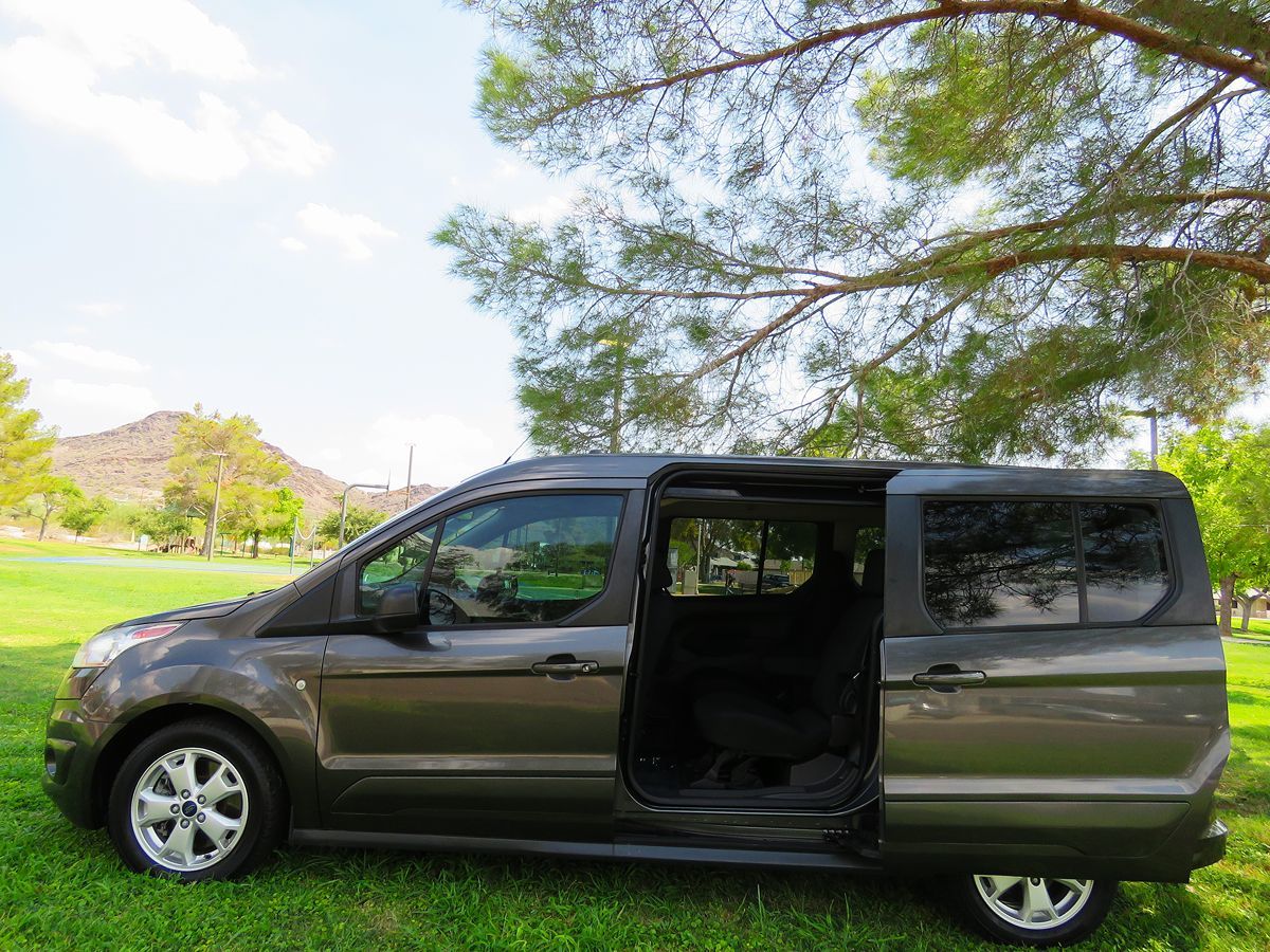 2016 Ford Transit XLT photo 4