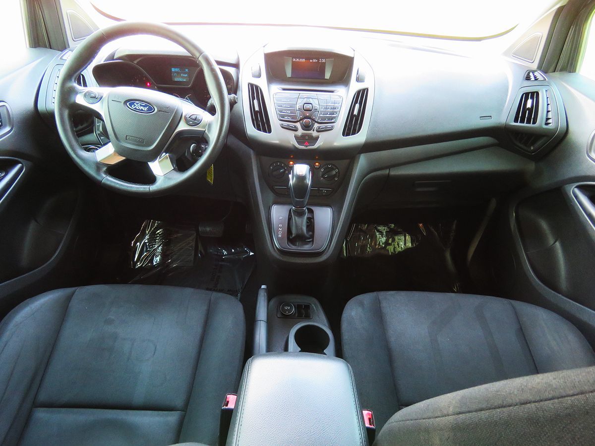 2016 Ford Transit XLT photo 27