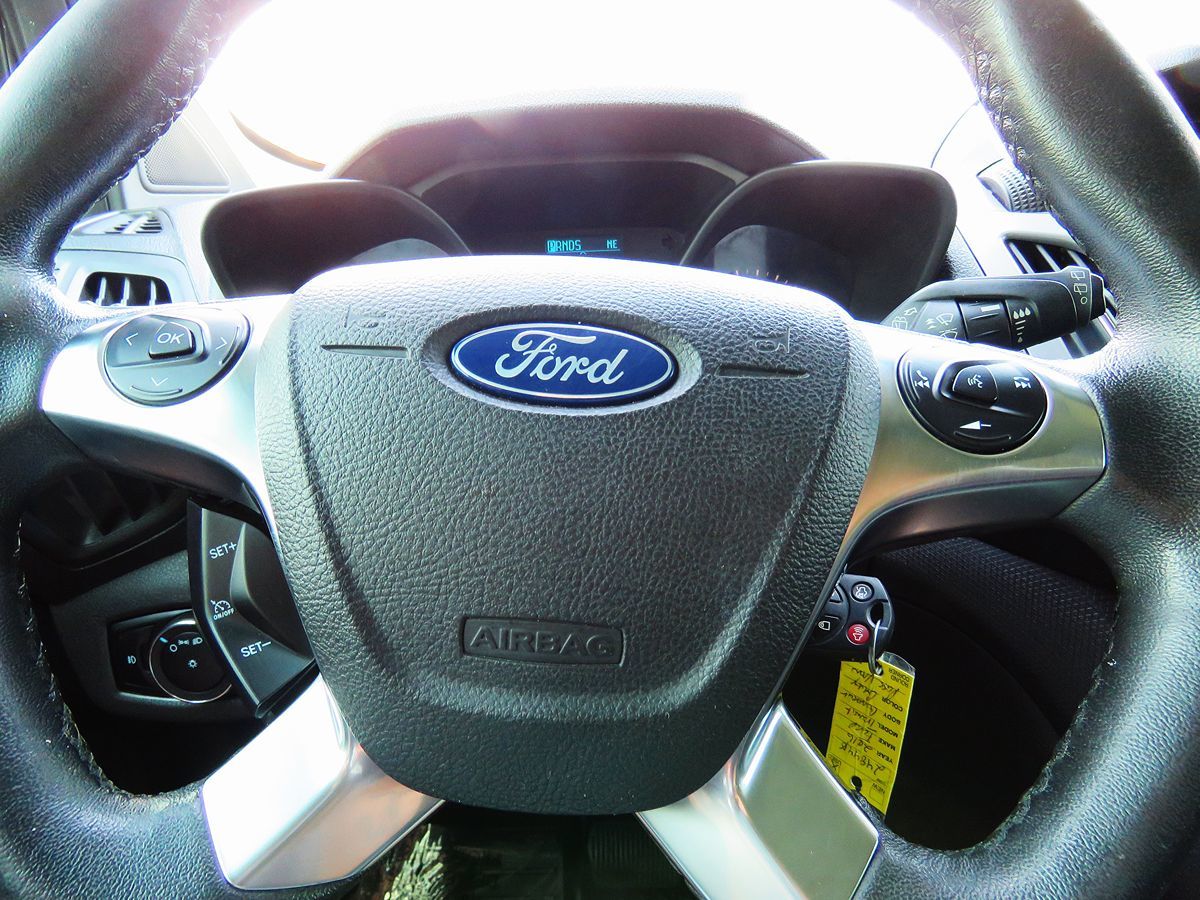 2016 Ford Transit XLT photo 23
