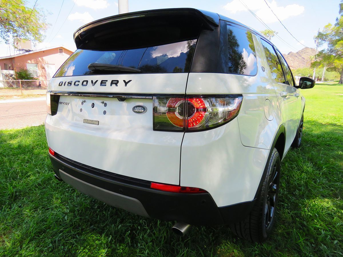 2019 Land Rover Discovery Sport SE photo 6