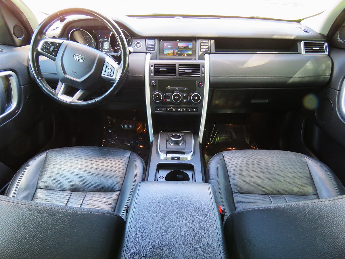 2019 Land Rover Discovery Sport SE photo 25