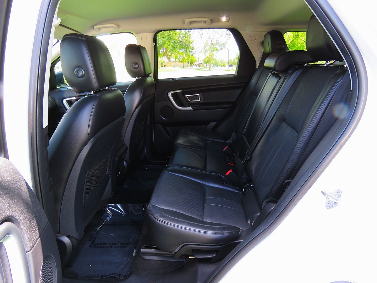 2019 Land Rover Discovery Sport SE photo 18