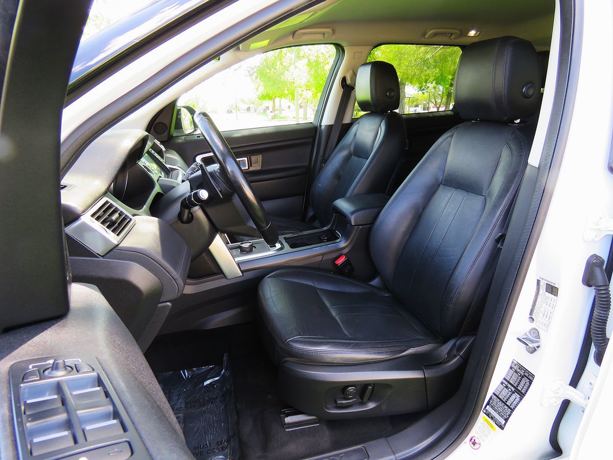 2019 Land Rover Discovery Sport SE photo 20