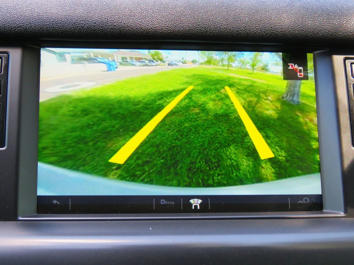 2019 Land Rover Discovery Sport SE photo 23