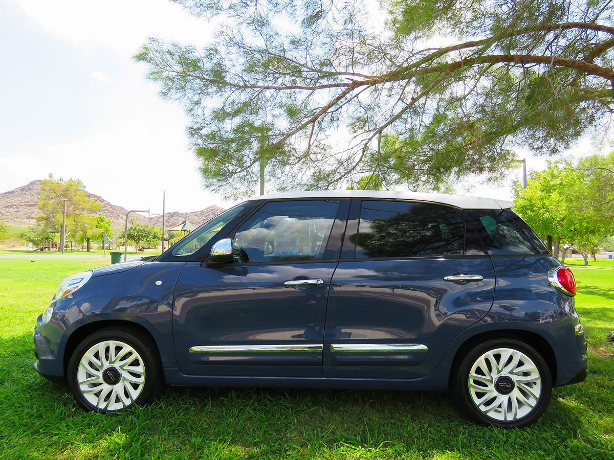 2018 Fiat 500L Lounge photo 3