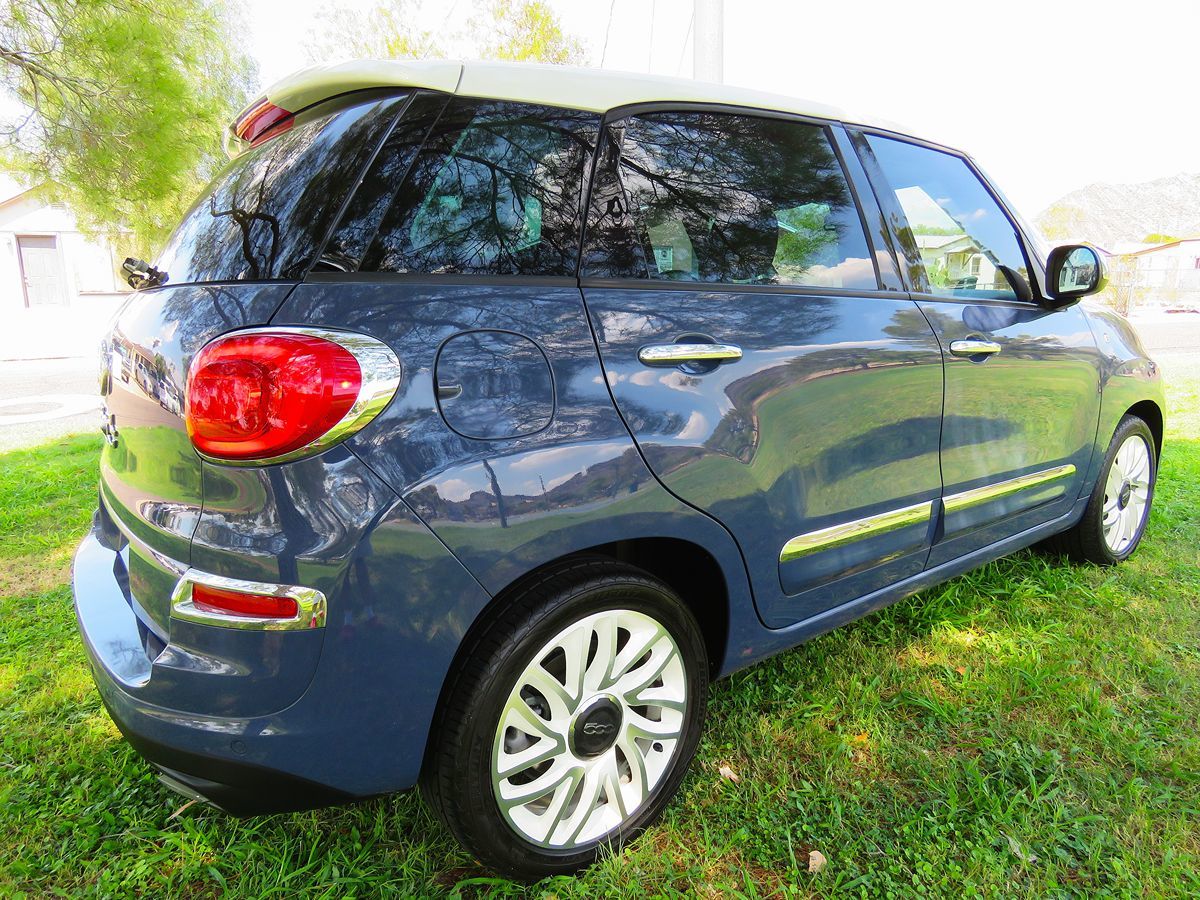 2018 Fiat 500L Lounge photo 8