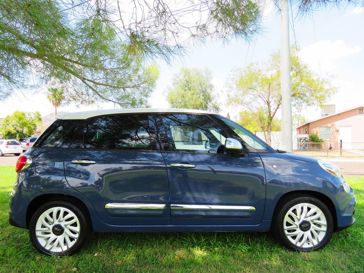2018 Fiat 500L Lounge photo 9