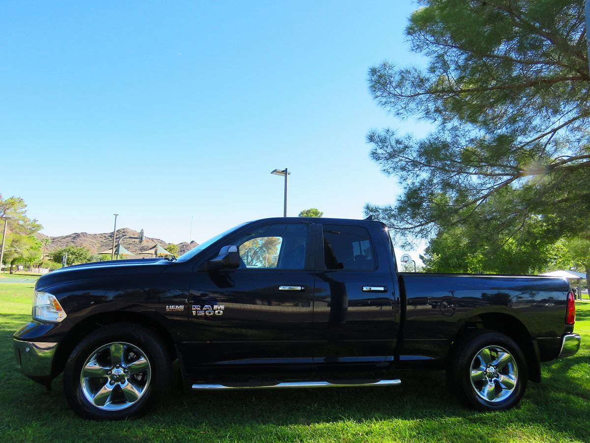 2016 Ram 1500 Big Horn photo 3