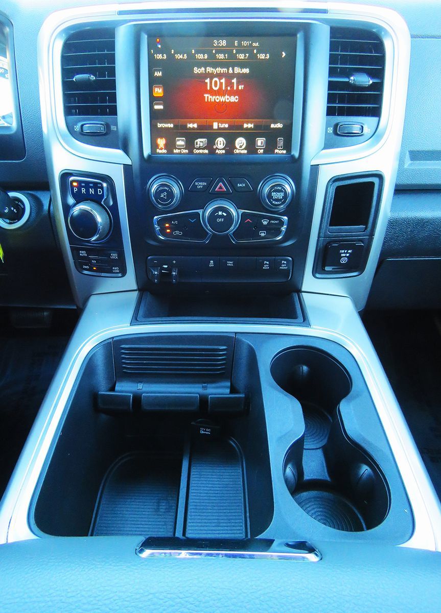 2016 Ram 1500 Big Horn photo 26