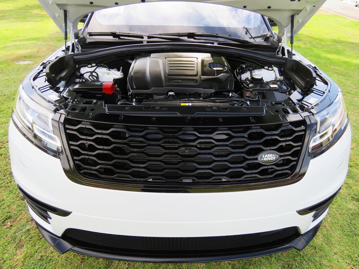 2019 Land Rover Range Rover Velar R-Dynamic SE photo 18