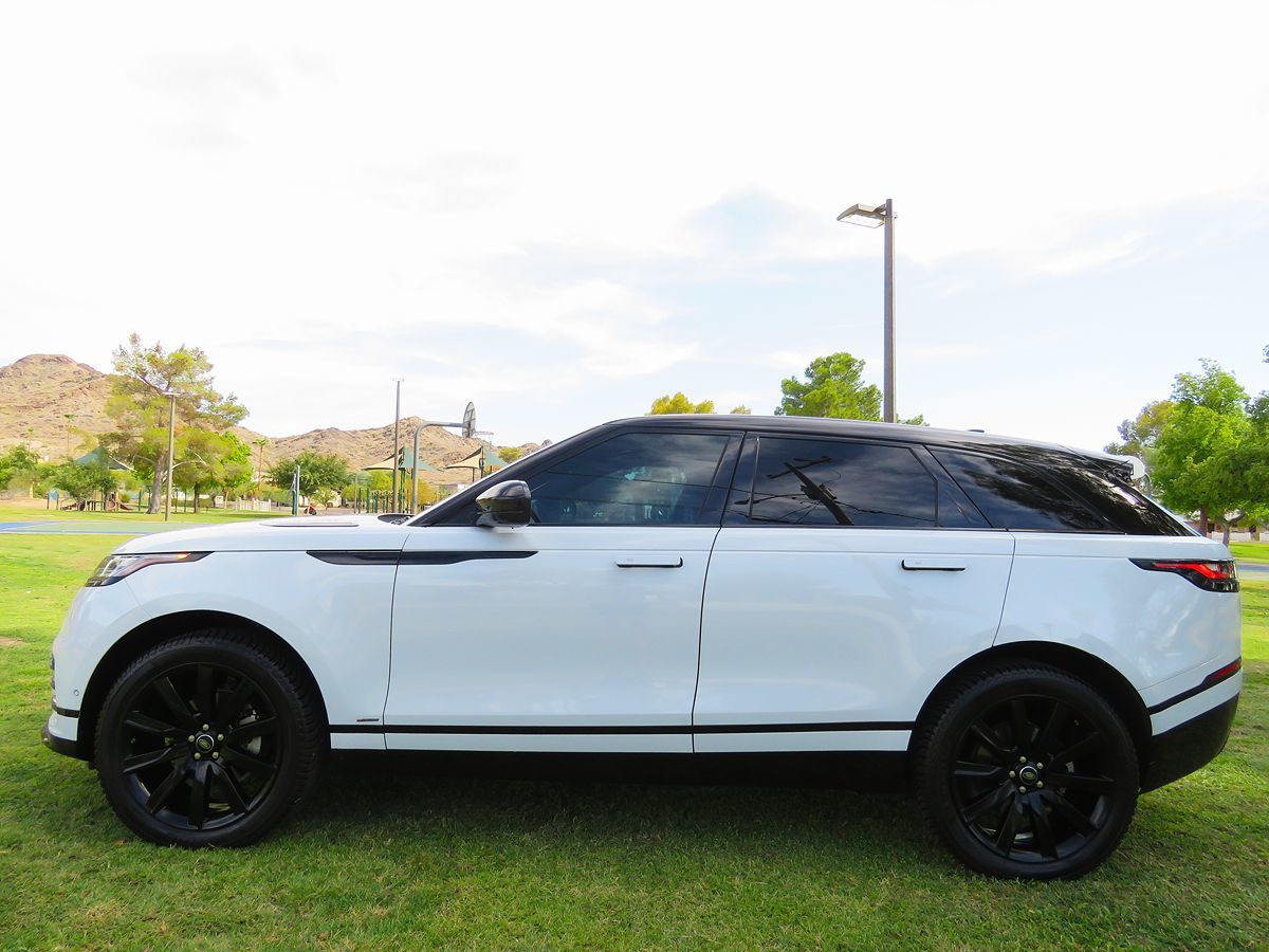 2019 Land Rover Range Rover Velar R-Dynamic SE photo 4