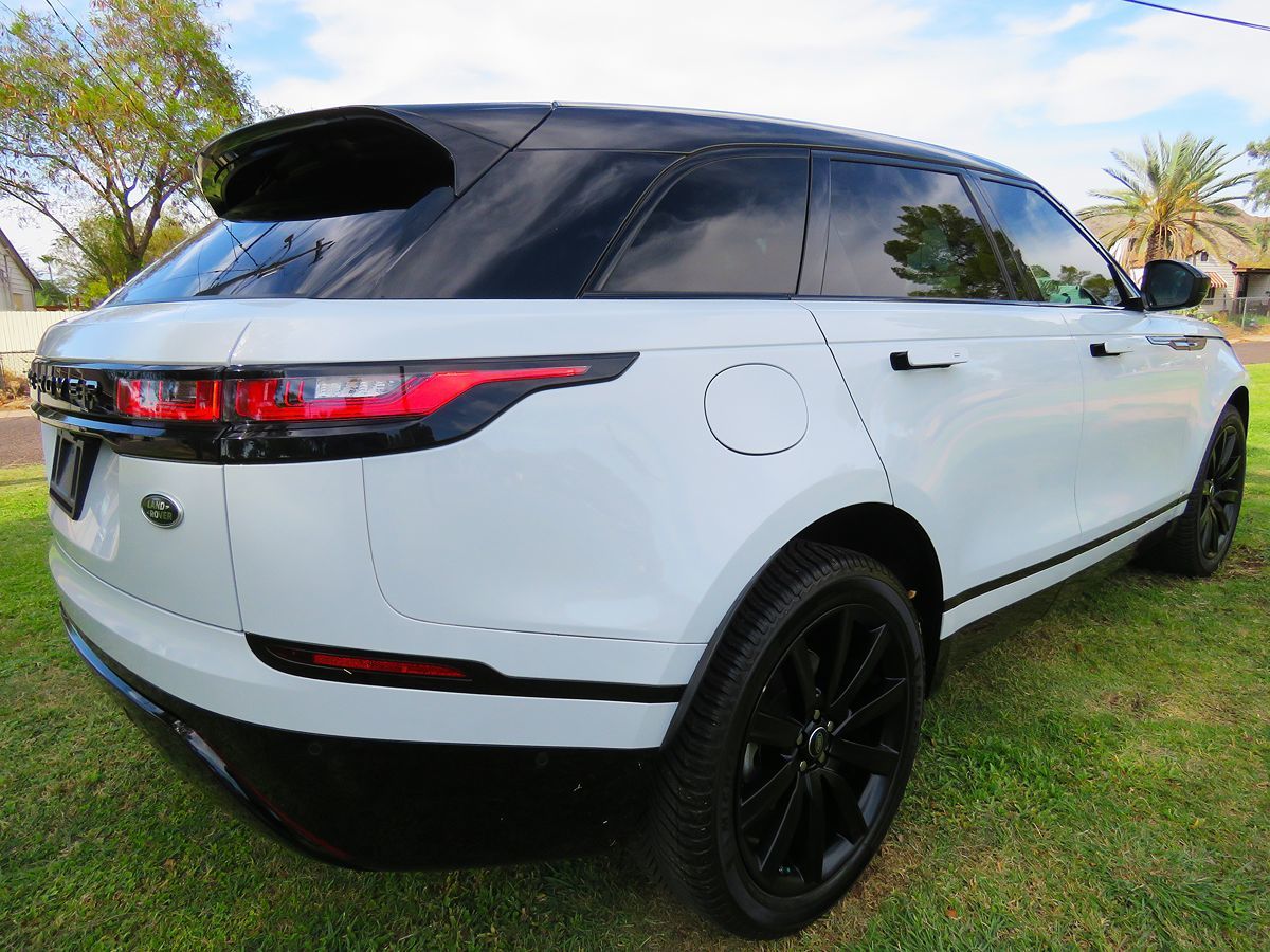2019 Land Rover Range Rover Velar R-Dynamic SE photo 12
