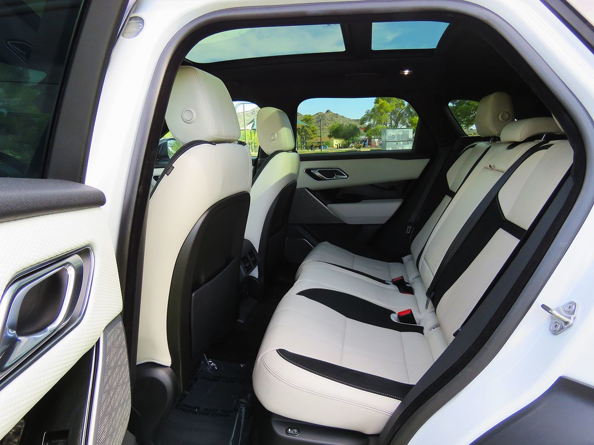 2019 Land Rover Range Rover Velar R-Dynamic SE photo 26