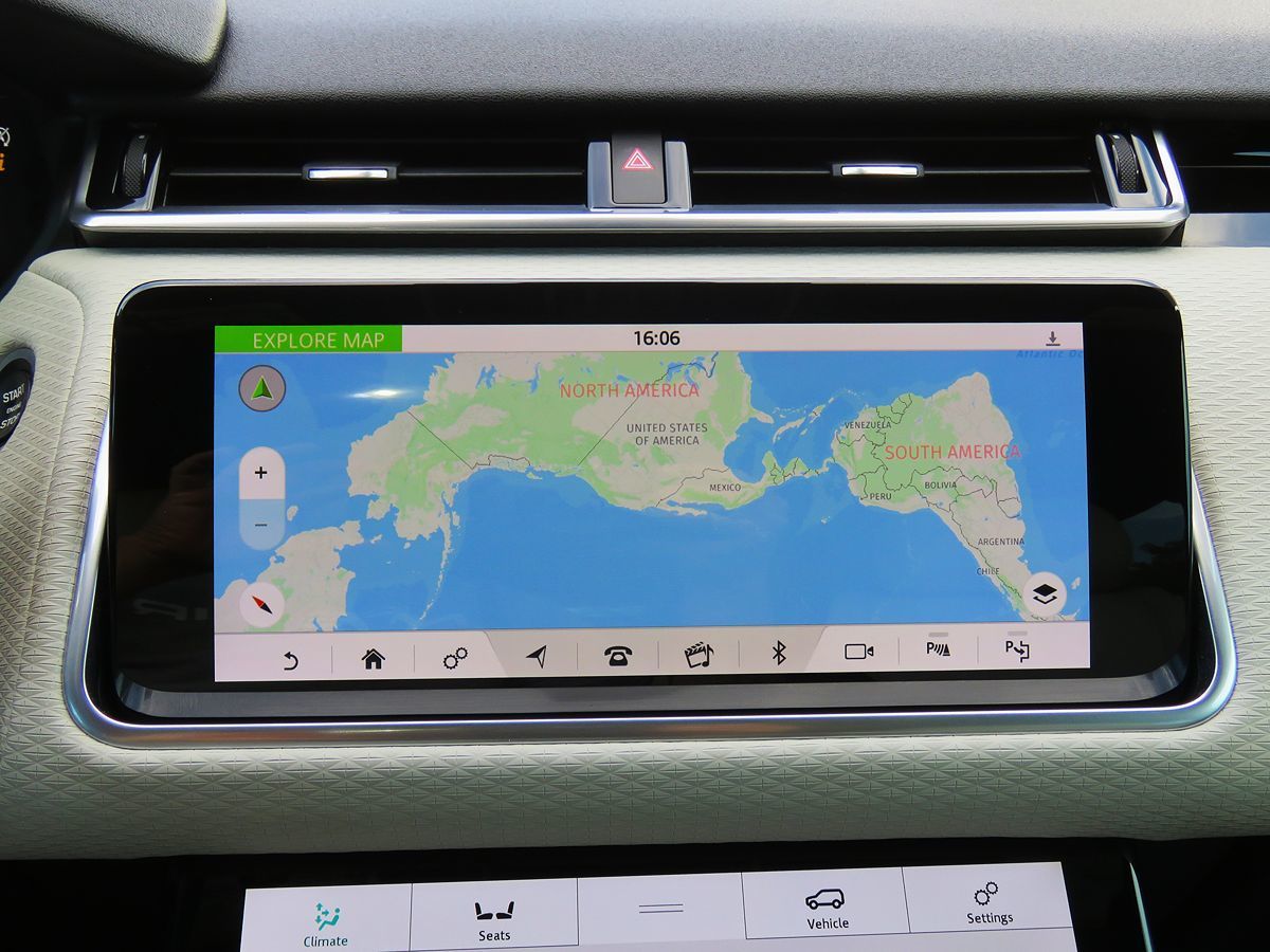 2019 Land Rover Range Rover Velar R-Dynamic SE photo 31