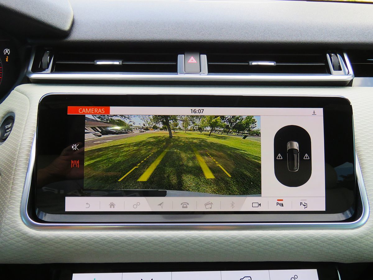2019 Land Rover Range Rover Velar R-Dynamic SE photo 32