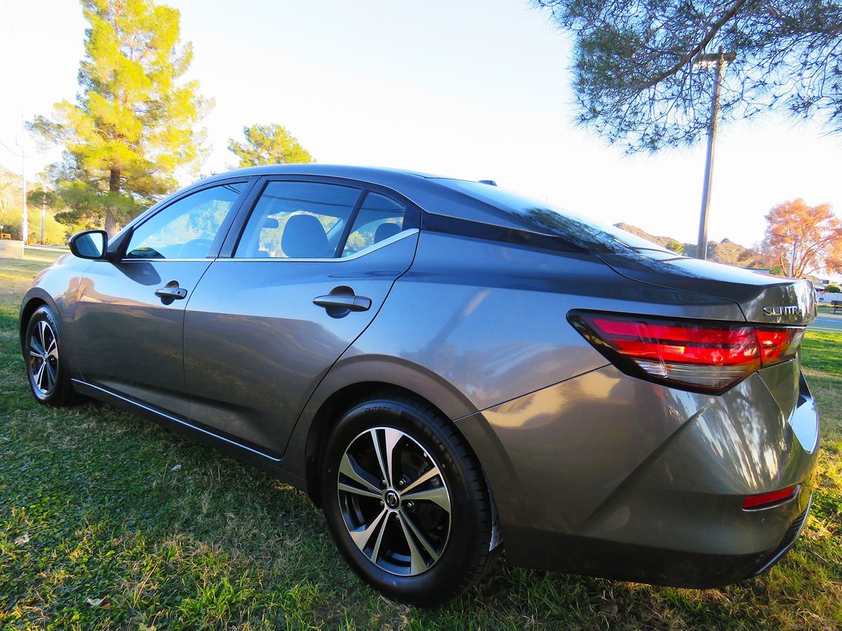 2022 Nissan Sentra SV photo 4