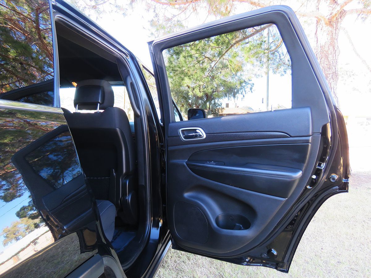 2018 Jeep Grand Cherokee Laredo - Photo 17