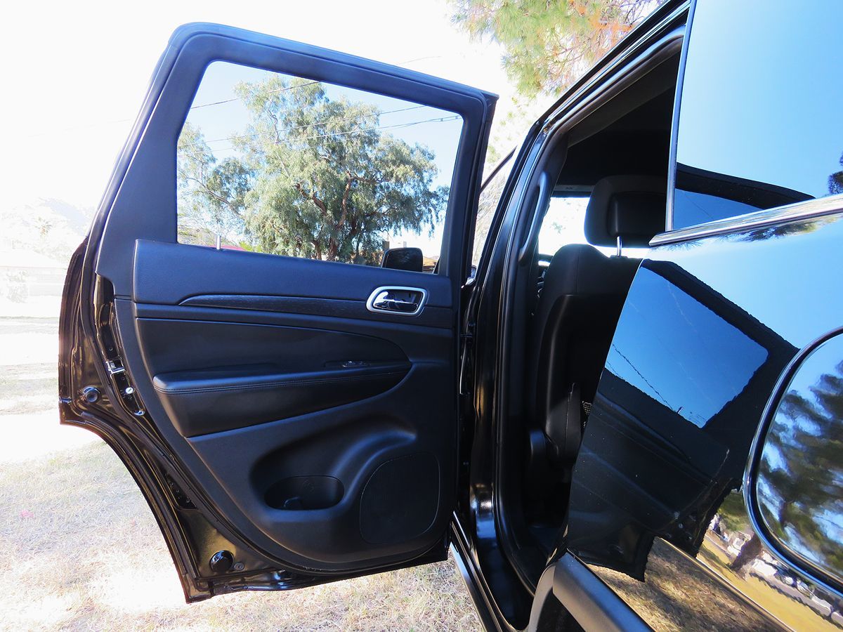 2018 Jeep Grand Cherokee Laredo - Photo 19