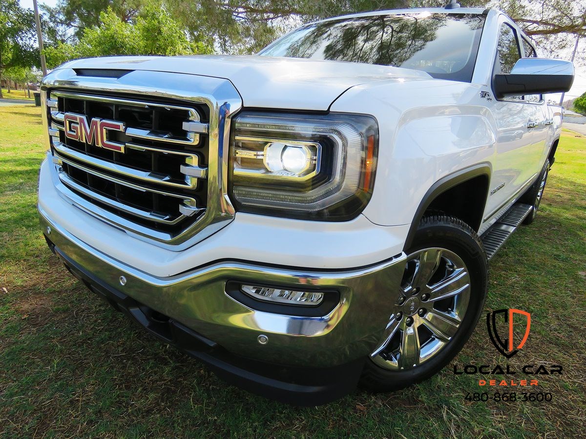 2018 GMC Sierra 4WD Crew Cab Short Box SLT's photo