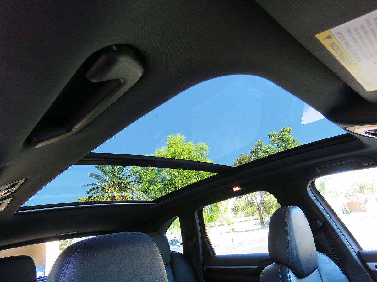 Photo 15 of this Porsche Cayenne